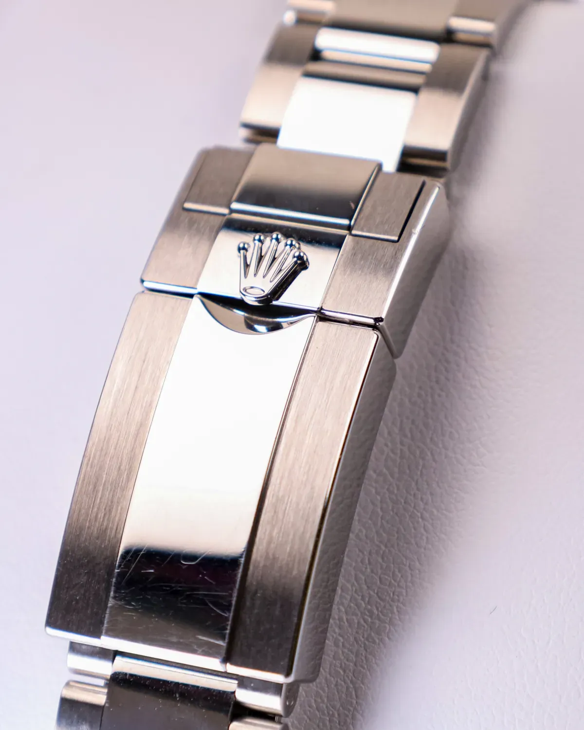 Rolex Yacht-Master 40 ref. 126622 — clasp view