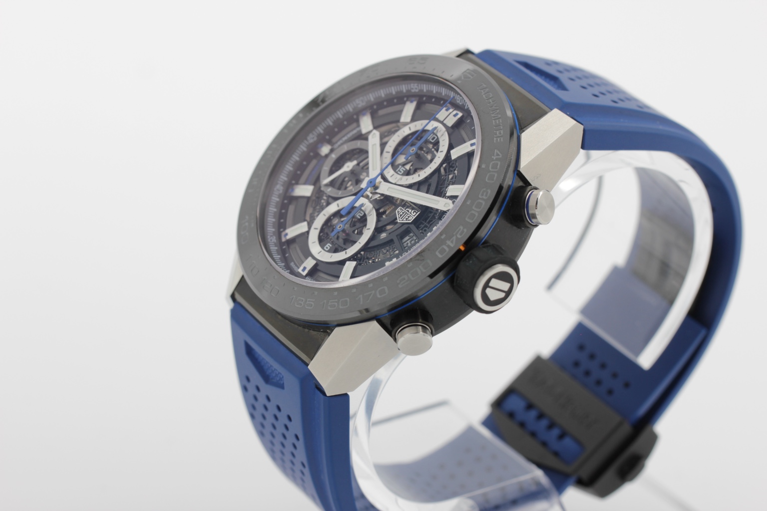 TAG Heuer Carrera Calibre HEUER 01 ref. CAR2A1T.FT6052 — crown and pushers view