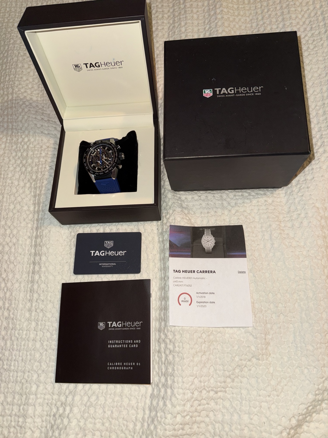 TAG Heuer Carrera Calibre HEUER 01 ref. CAR2A1T.FT6052 — box and papers