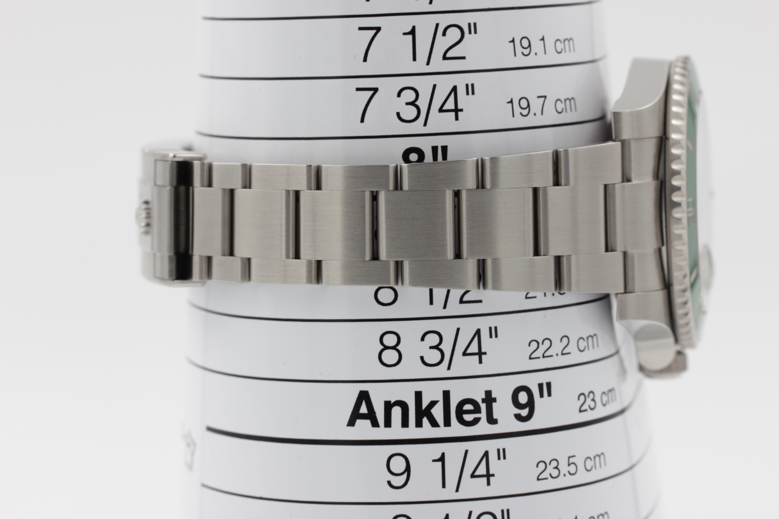 Rolex Submariner Date “Hulk” ref. 116610LV — bracelet size reference