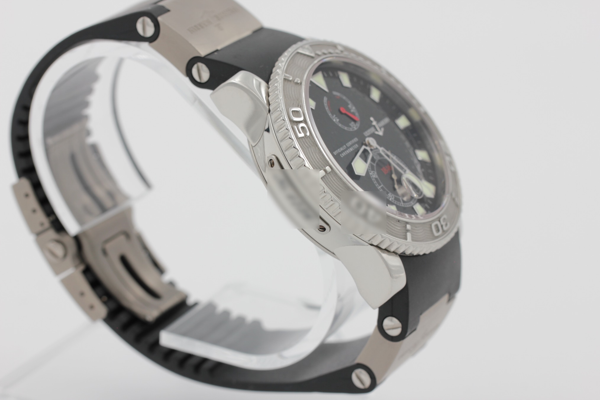 Ulysse Nardin Maxi Marine Diver ref. 263-33/92 — three-quarter view