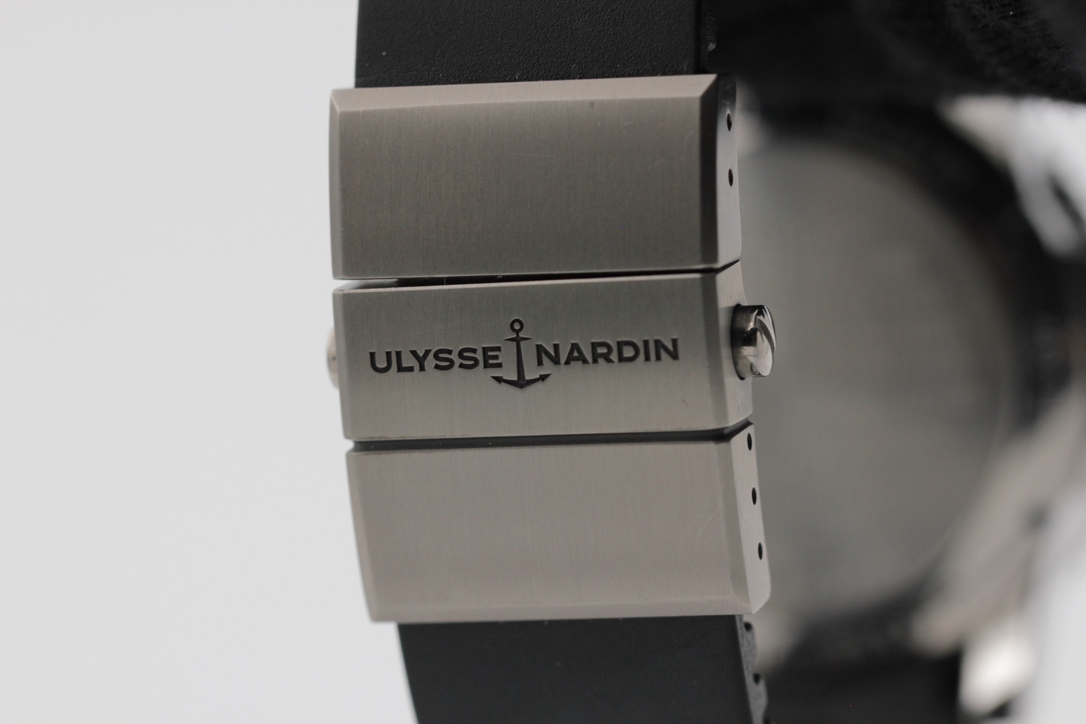 Ulysse Nardin Maxi Marine Diver ref. 263-33/92 — clasp view