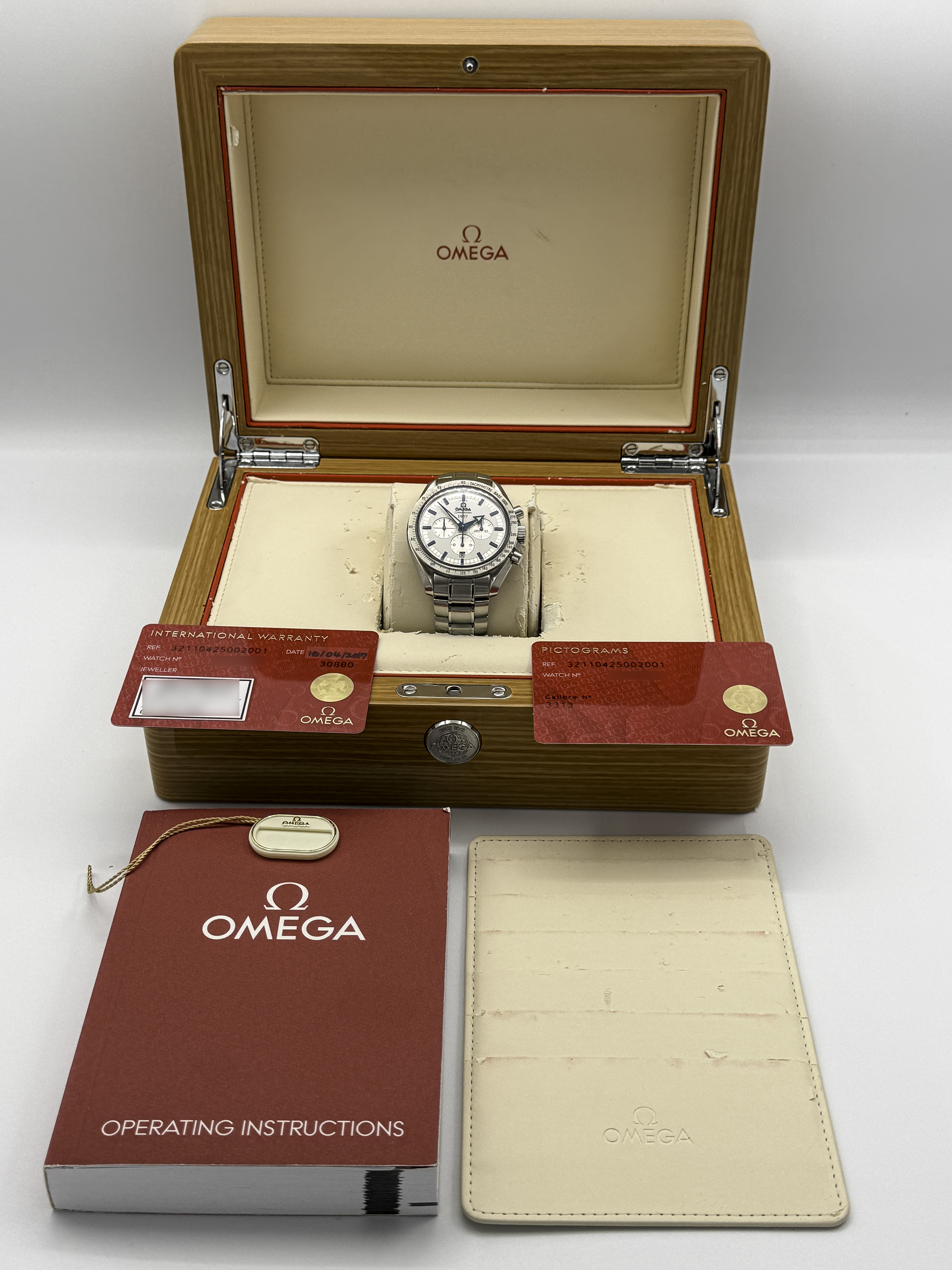 Omega Speedmaster Broad Arrow Co-Axial Chronometer Chronograph 42 mm ref. 321.10.42.50.02.001 — actual watch photograph