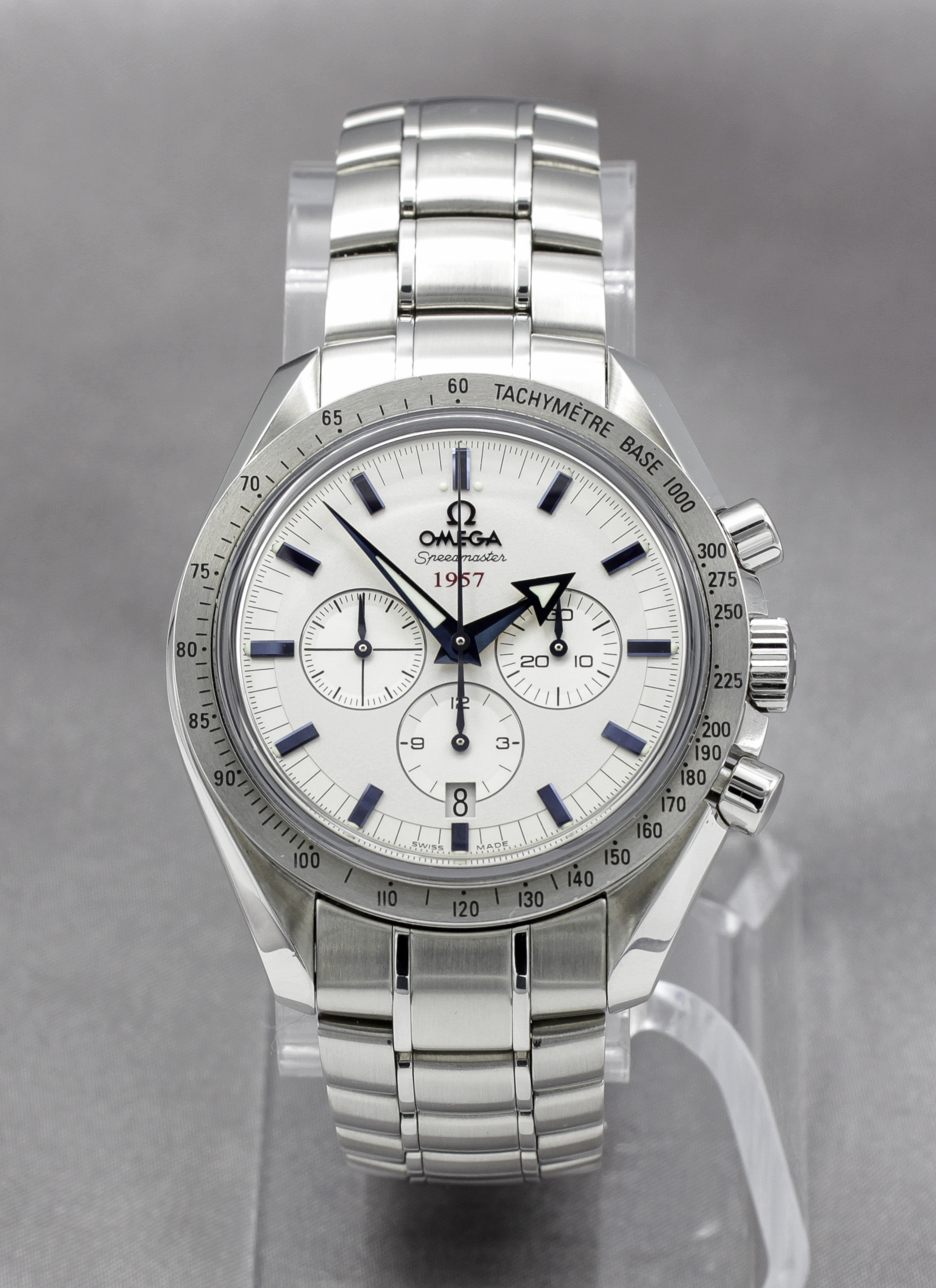 Omega Speedmaster Broad Arrow Co-Axial Chronometer Chronograph 42 mm ref. 321.10.42.50.02.001 — front view
